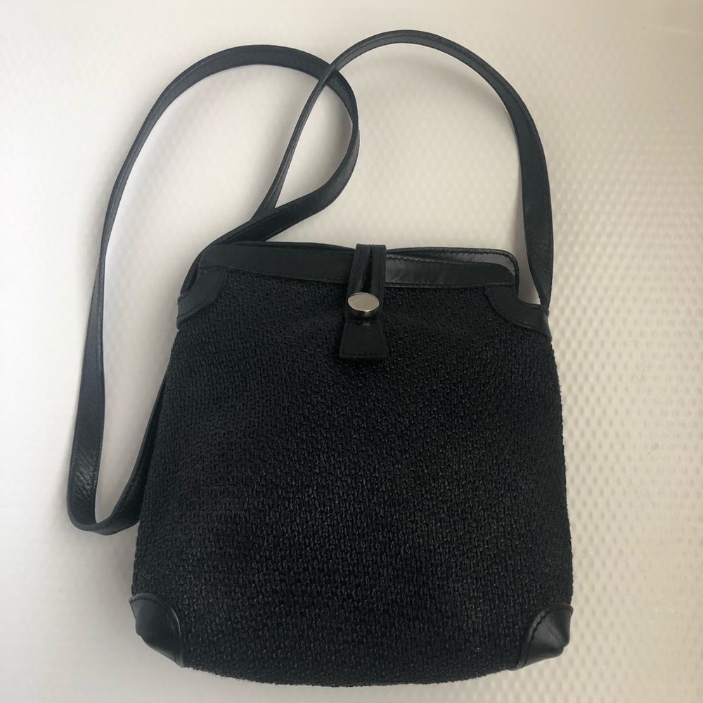 Maxx NY Crossbody - genuine leather trim